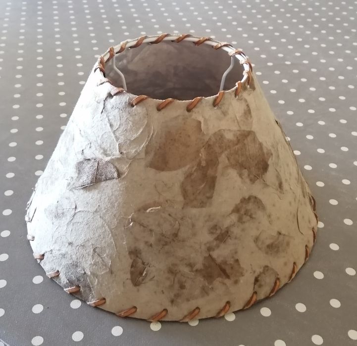 Abajur folhas secas de Outono