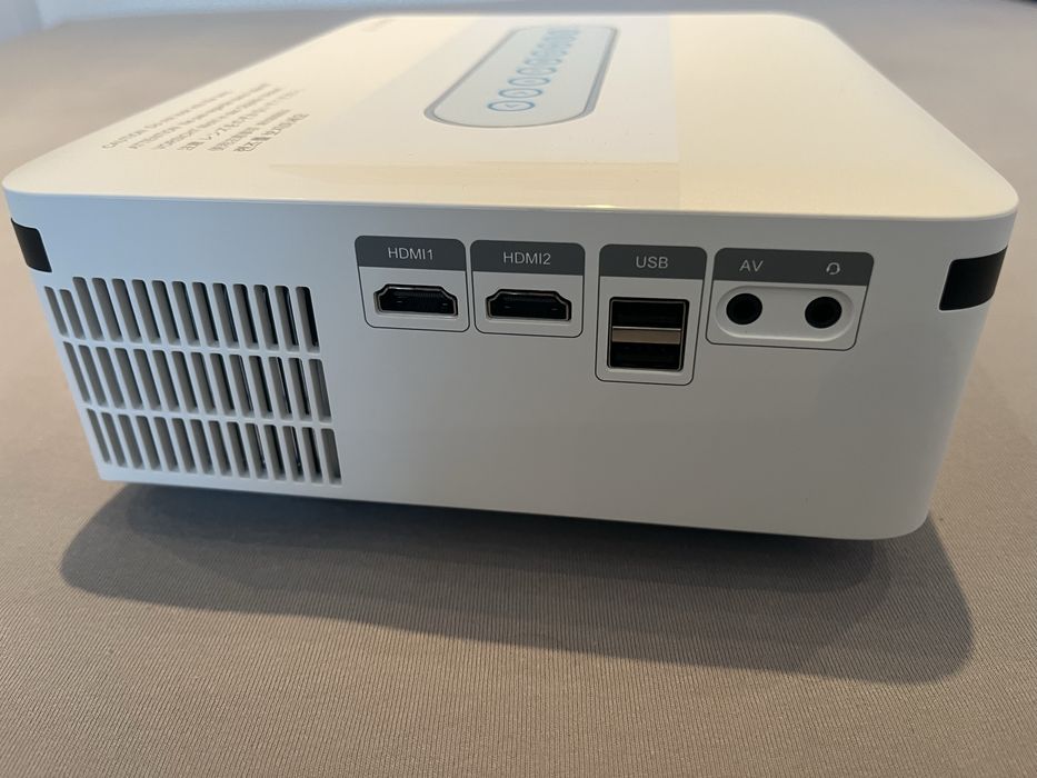 Projektor Xnano X1 jak nowy