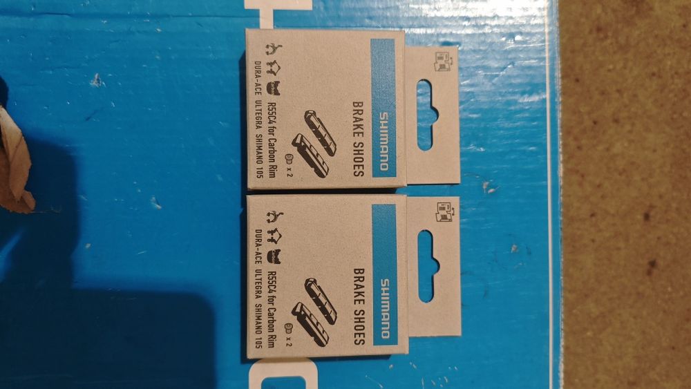 Shimano wsuwki szosowe, szczęki, hamulec R55C4 do karbonu