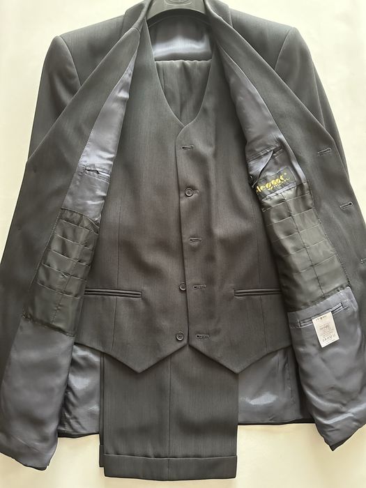 Garnitur męski 3- częściowy marki Elegant (made in Poland) 188/104/92