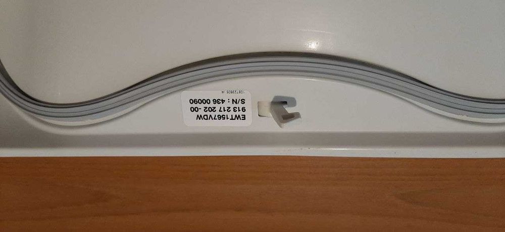 Кришка до пральної машинки Electrolux EWT-1567VDW. Стан нової