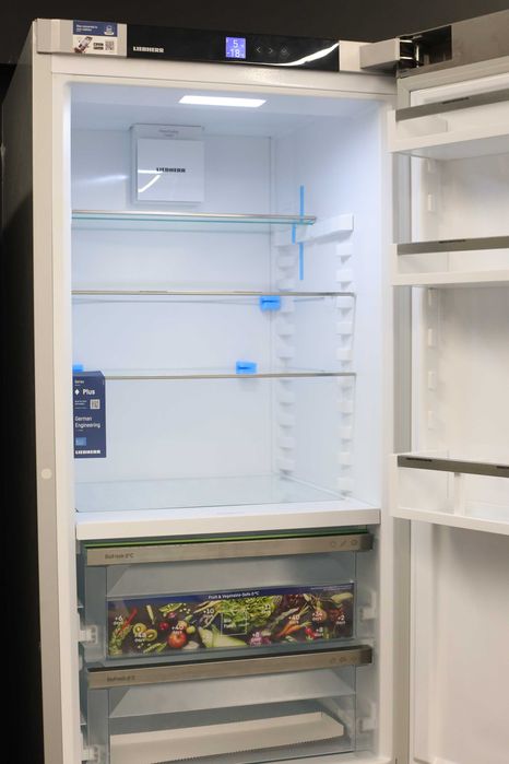 Chłodziarko-zamrażarka Liebherr CBNsda 5723 z Biofresh Ekspozycja