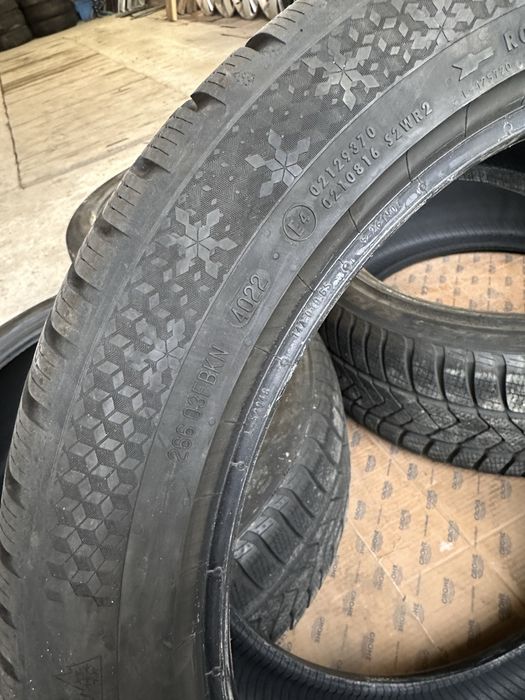 Резина зимная.   Continental.   235.45.18    Romania