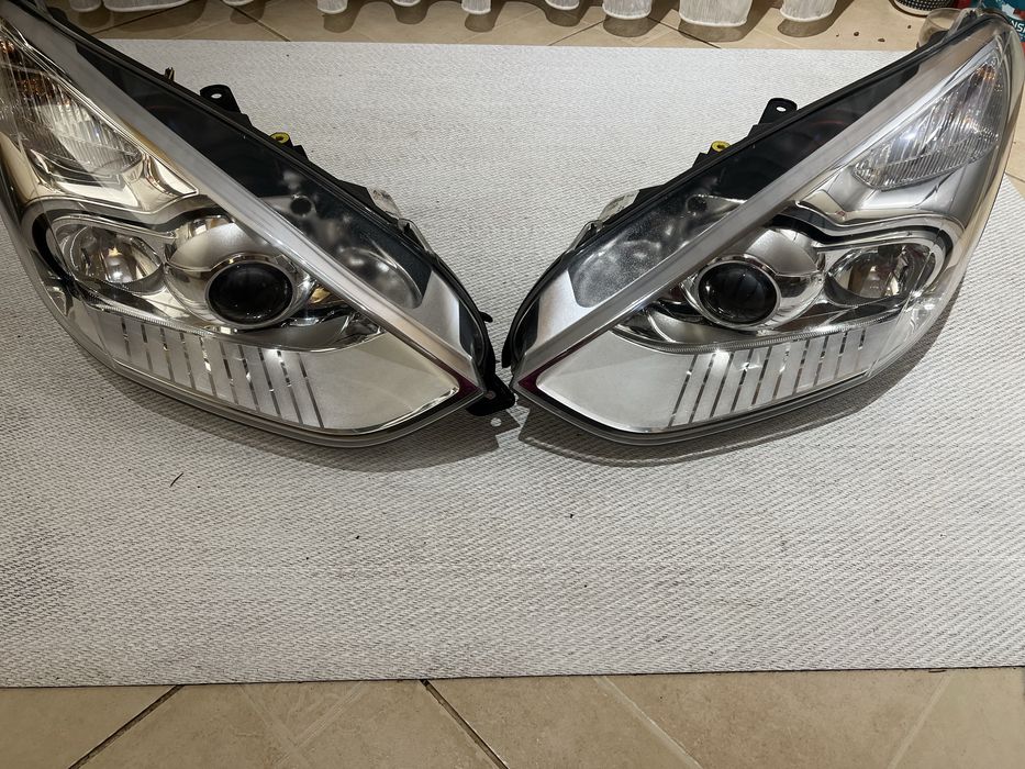 Фара права ліва Ford S-Max Galaxy Xenon