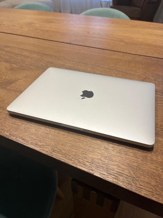 Apple MacBook Pro i7 ,32GB /1TB (2020)