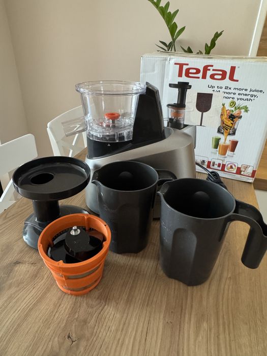 Соковитискач шнековий Tefal ZC255B38