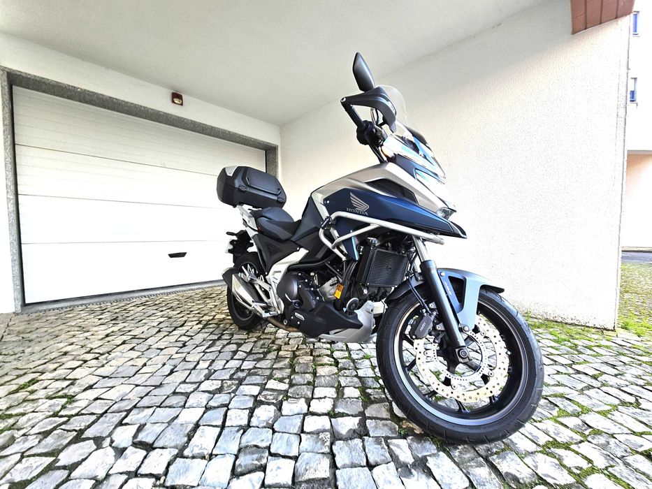 Honda NC 750 X DCT com Extras, apenas 5.930 kms com 18 meses garantia