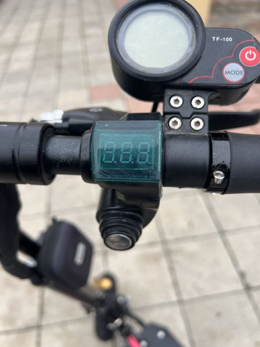 електросамокат like bike solo , задній привід.