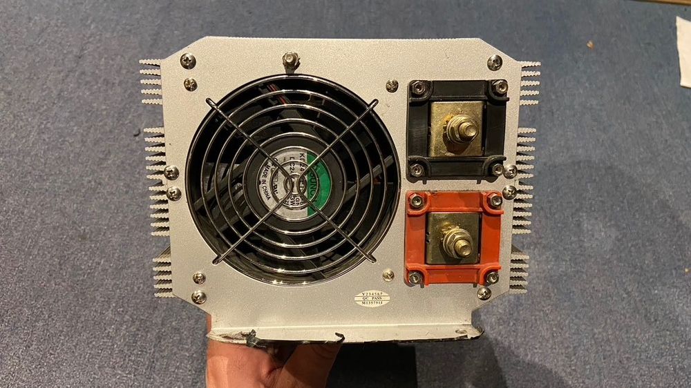 Przetwornica 24V→230V 2500W HQ (modified sine, soft start)