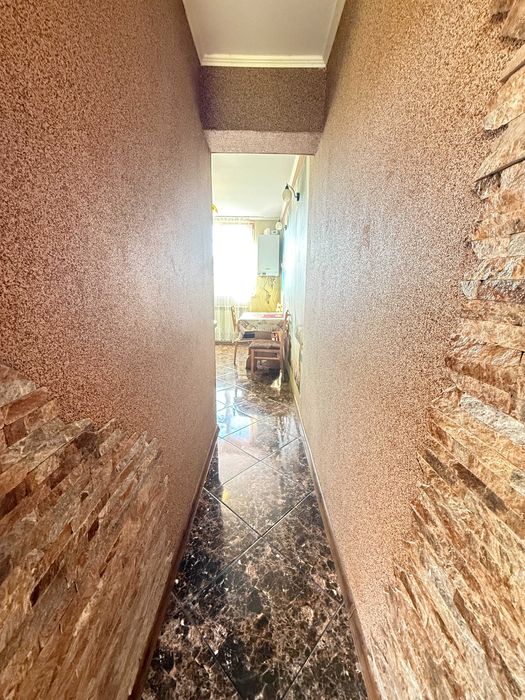 Продається власний цегляний будинок  в с.Луг  Львівської області.