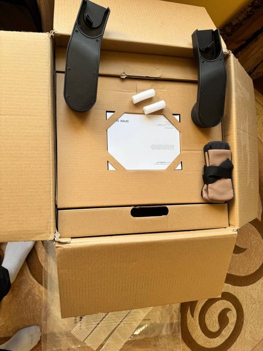 Продам універсальну коляску Anex IQ 3в1 в хорошому стані