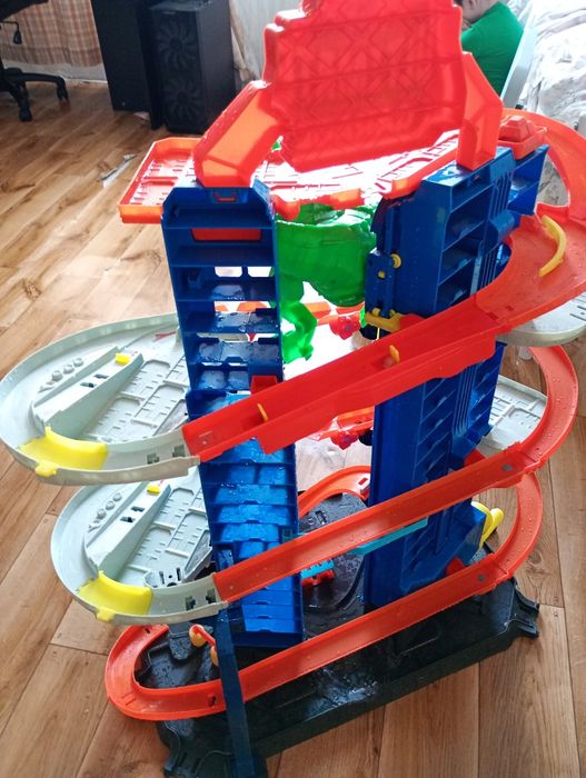 Hot Wheels Hw Ultimate Garage City Robo Beasts