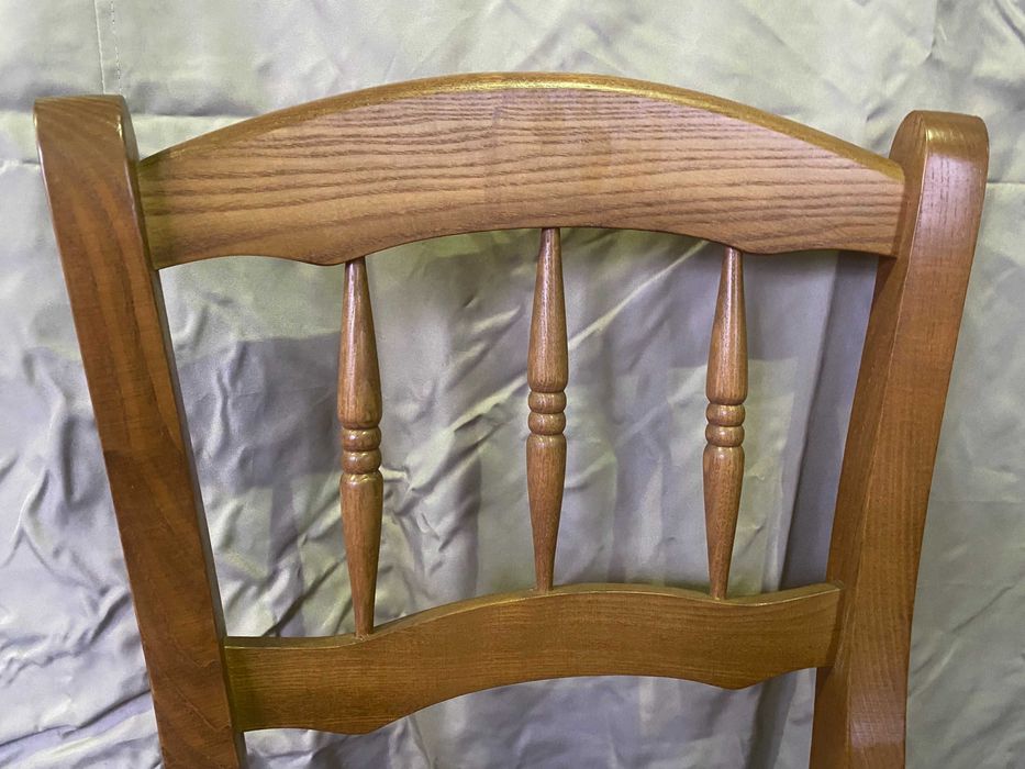 Стул  с прочной рамой из бука и соломенным сиденьем ( цена за 2 шт. )