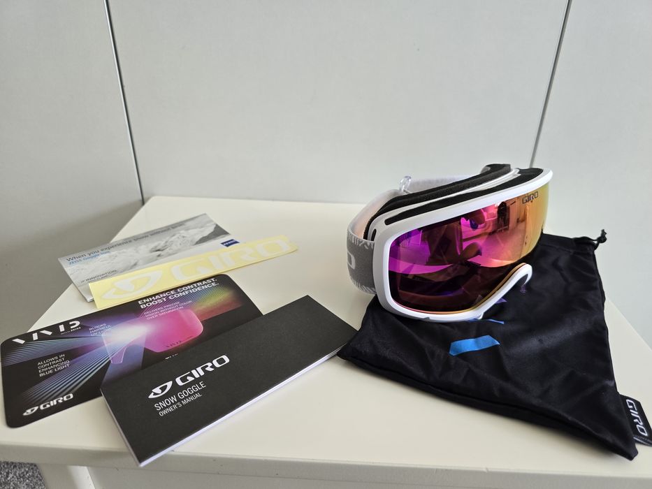 NOWE Damskie gogle narciarskie Giro Millie w wersji kolorystycznej White Core Light z różową szybą VIVID Pink