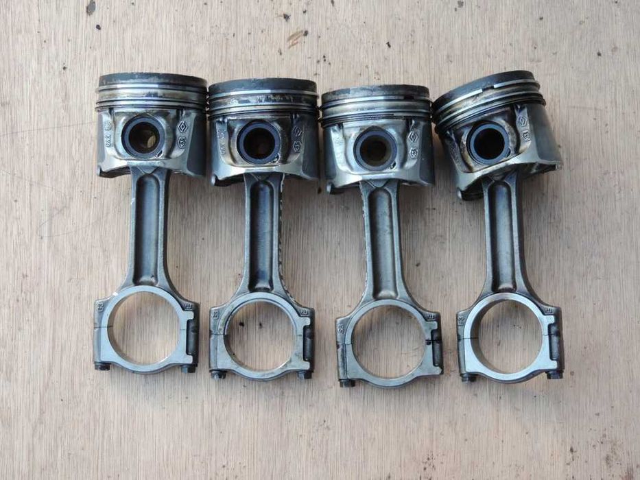 Поршень Шатун Renault Trafic 2.0 dci Трафик 2.0 Opel Vivaro 2.0 cdti