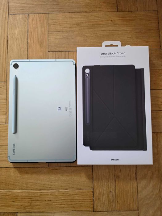Samsung Galaxy Tab S9 FE 5G + Smart Book Cover