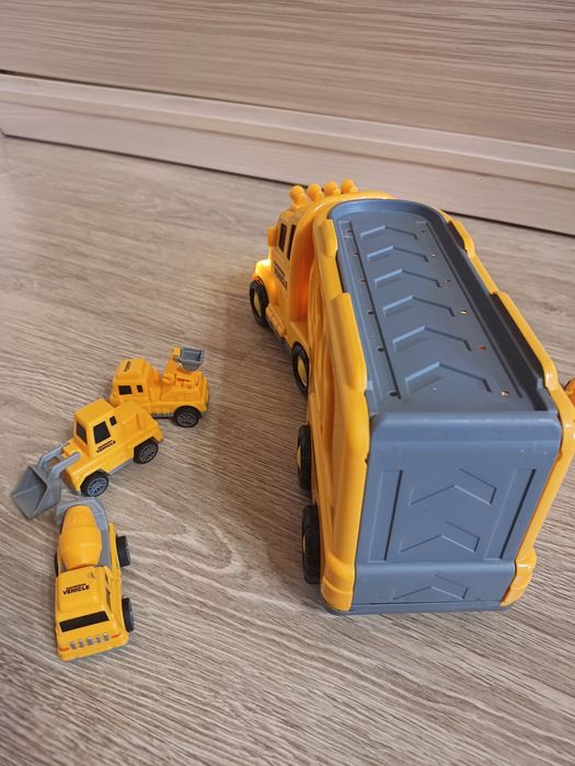 Автовантажівка vehicle