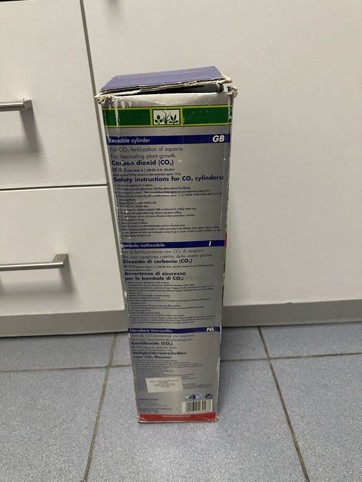 Балони заправні  Dennerle CO2 2000г та 500 г