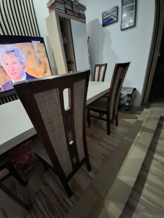 Sprzedam stół I krzesla