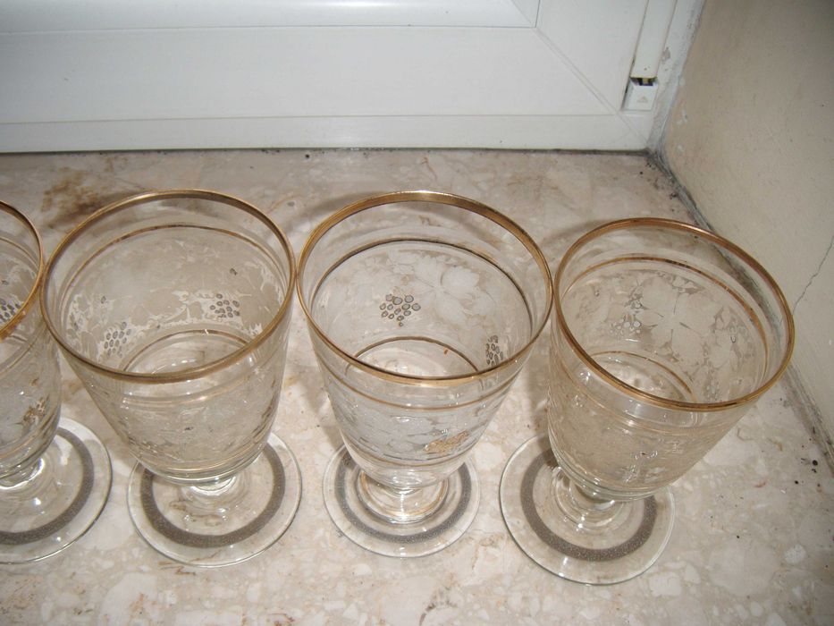 Zestaw - Duży szklany dzbanek (ok.32cm) + 6 kieliszków