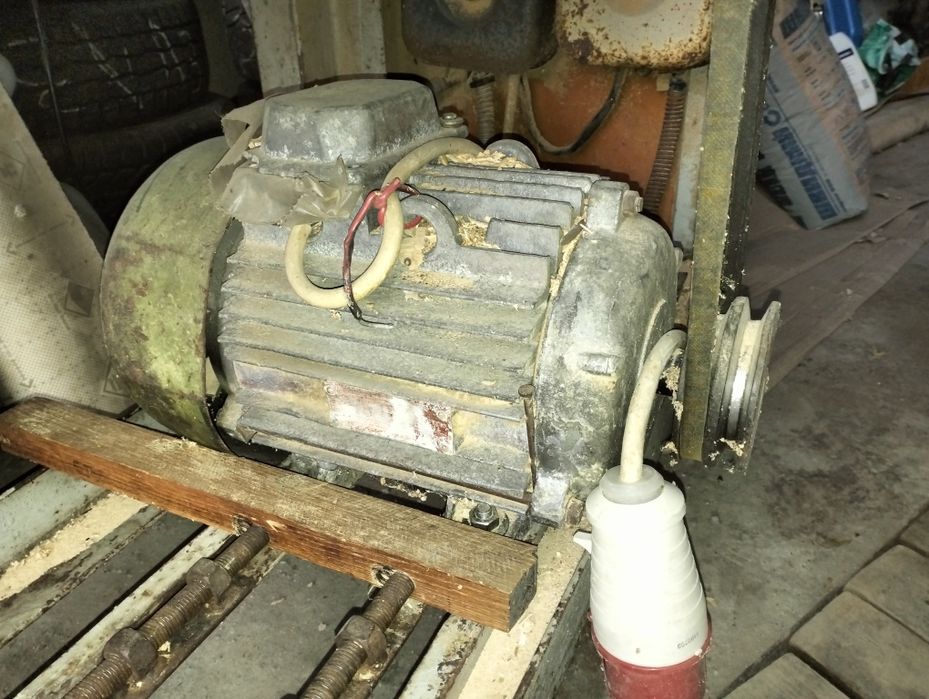 станок деревообробний комбінований циркулярка з фуганком