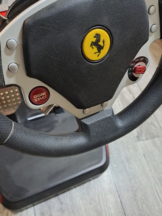 Гоночный руль Thrustmaster Ferrari Wireless GT Cockpit 430 Scuderia