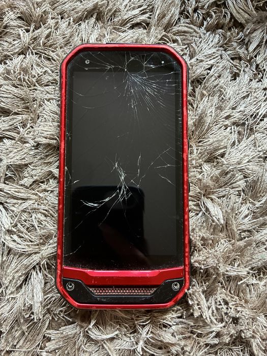 Kyocera Torque G03 japonski smartfon