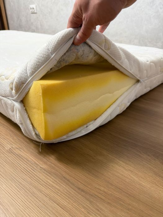 Продам ліжко полуторне кровать