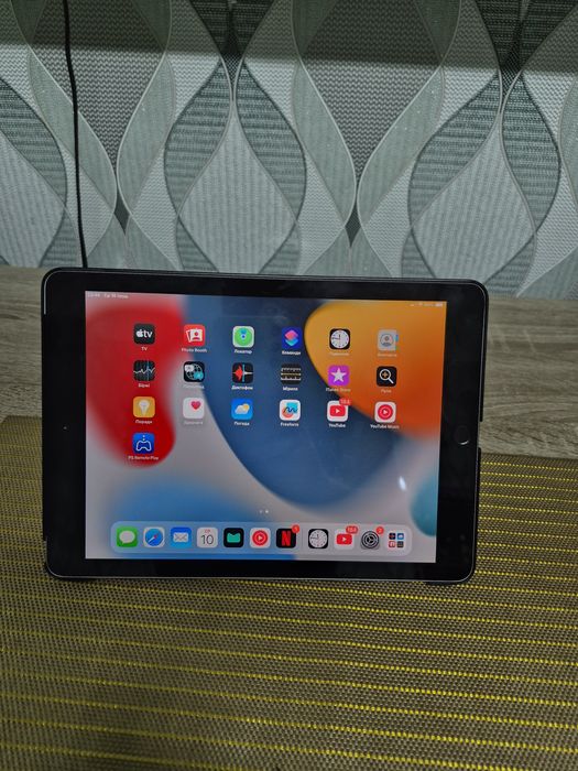 Продам Ipad 6 128+lte