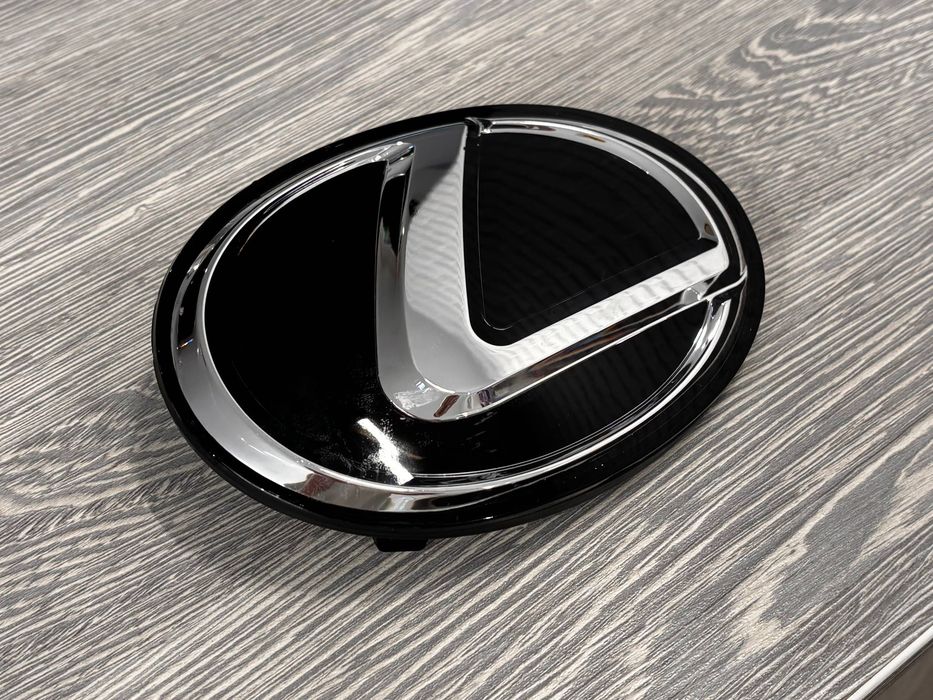 Емблема Lexus під скло 2022+ — без дистроніка