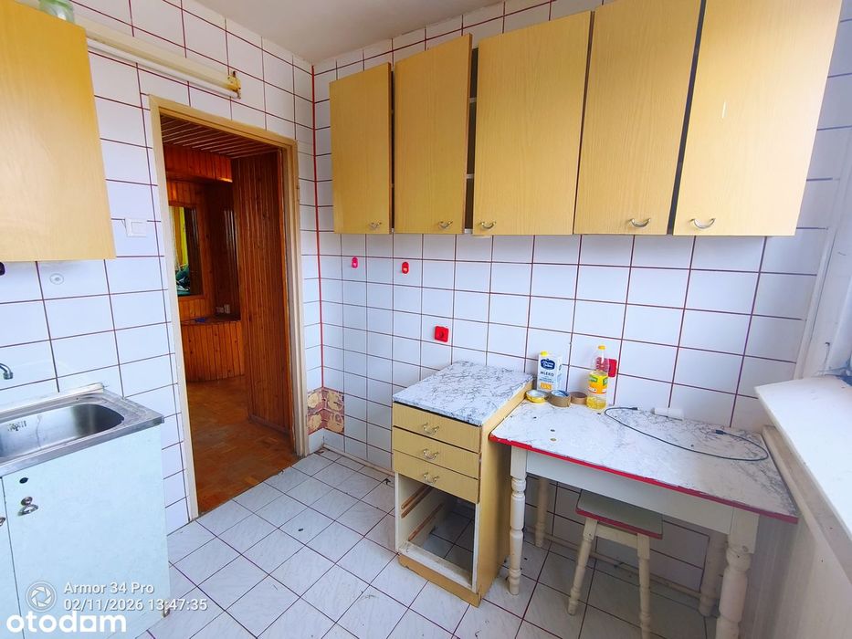 3 Maja Centrum, 4 Piętro, 2 Pokoje do remontu, 430zl czynszu 35,7 m2