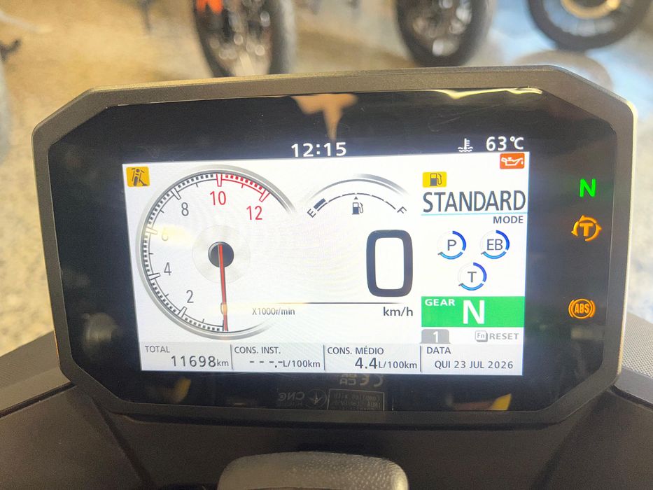Honda CB 750 Hornet de 2023, Irrepreensível com 11698 Kms. Garantia