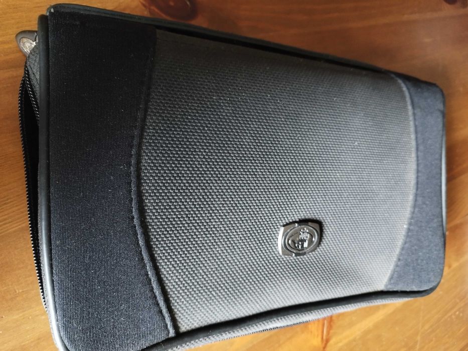 Bolsa para trasnporte de 64 CD/DVD