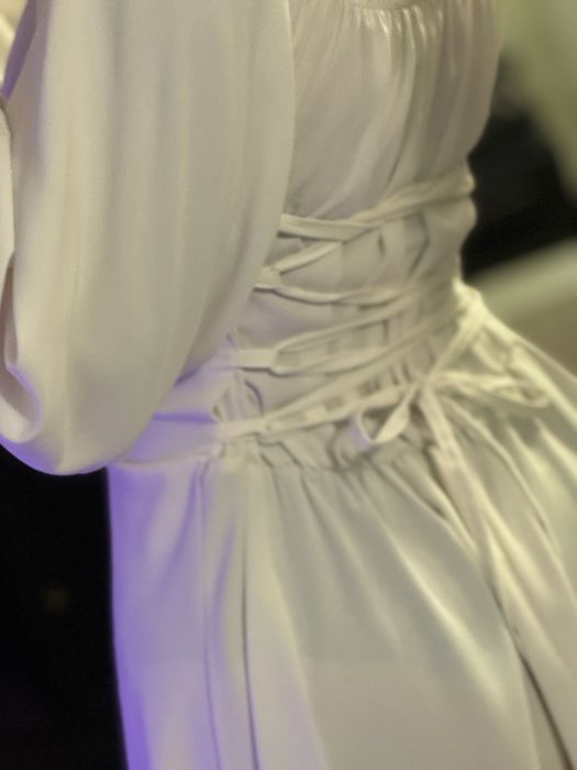 біла сукня, розмір М