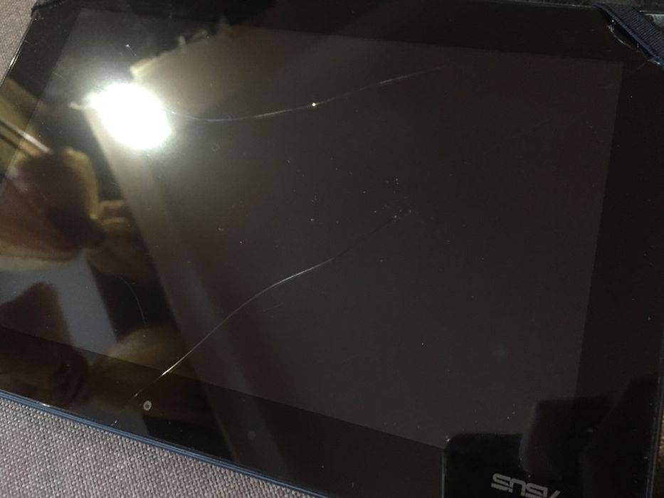 Планшет Асус me302c-L