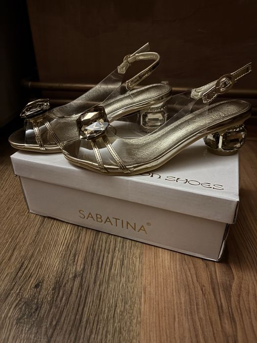 buty na obcasie szpilki