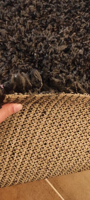 Tapete preto/cinza rato