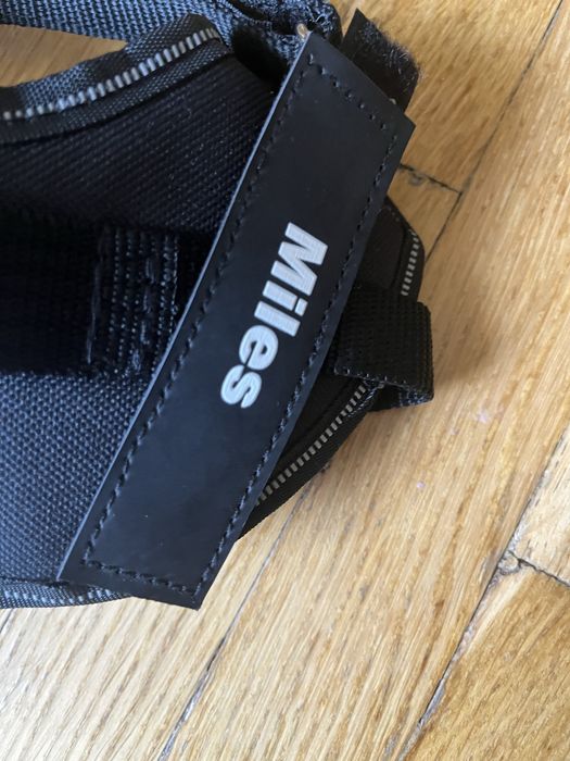 Одяг та інші аксесуари для  собак Miles  XS