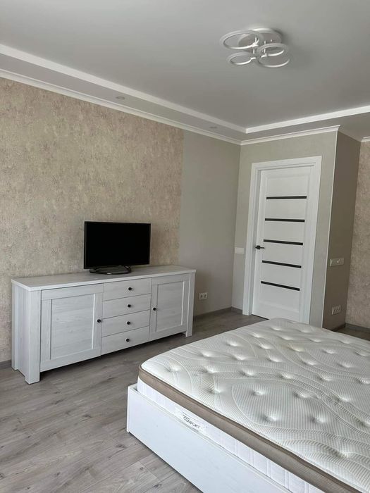 Здається Шикарна 1 кімнатна квартира Район Академічний,перша здача.