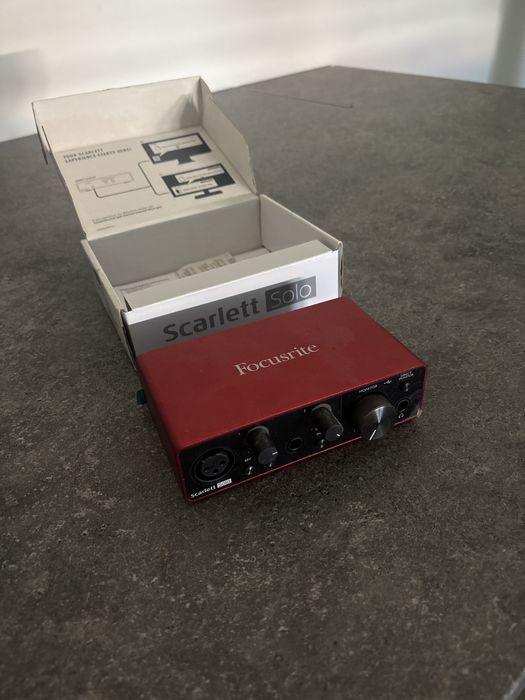 Focusrite Scarlett Solo 3rd Gen – Interface de Áudio USB
