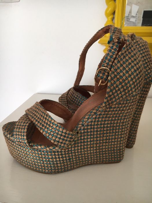 Sandálias Jeffrey Campbell