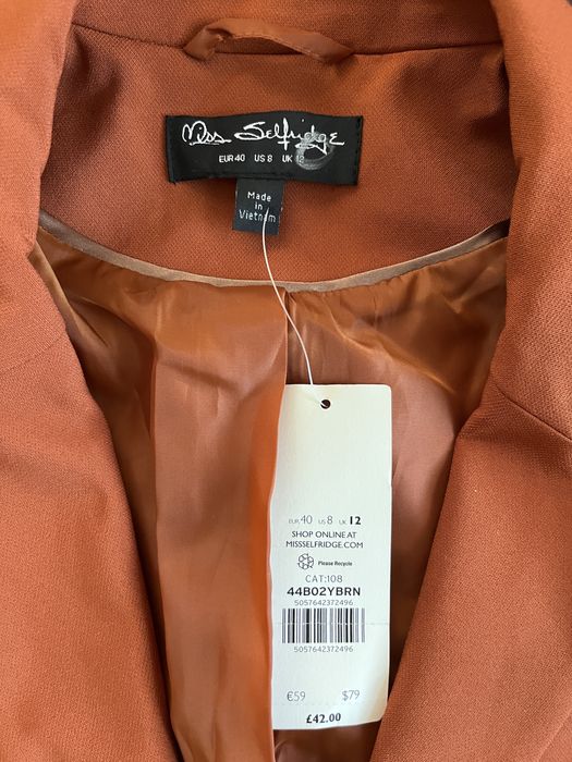 Новий костюм розмір m