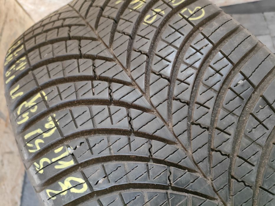 1x Goodyear Vector 4seasons Gen-3 SUV 255/45R19 104W 1 szt. caloroczna