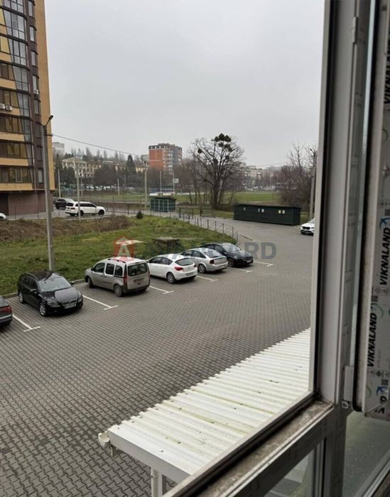 3-кімнатна 103,3 м² на Зарічанській — після забудовника.