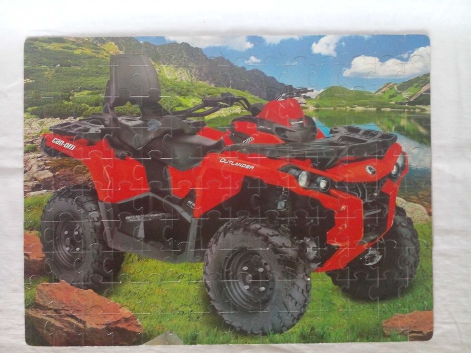 Пазлы цветные и яркие (большой и меньше). Все детали. Цена за оба