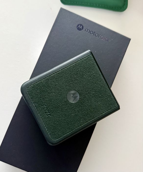 Motorola Razr 60 Ultra 16GB-512GB, como novo