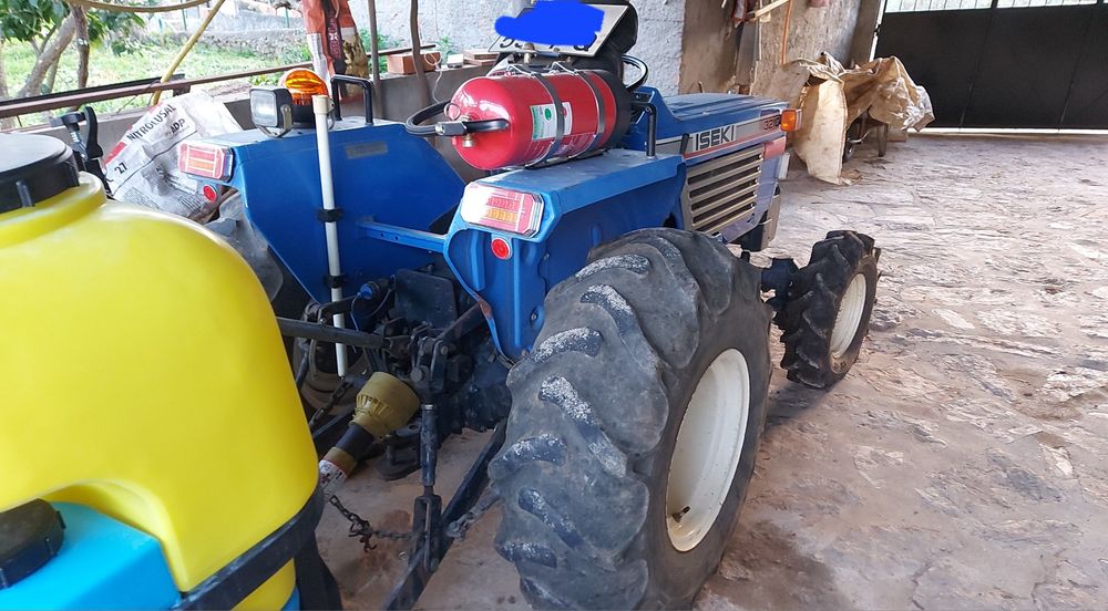Trator Iseki 3210