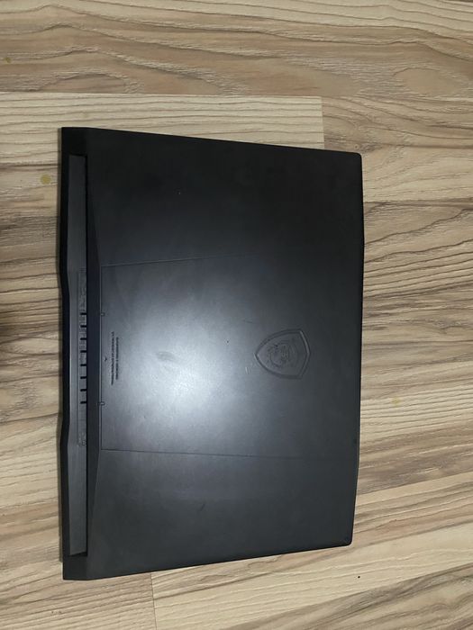 Sprzedam laptop gamingowy MSI Katana 15 B13V