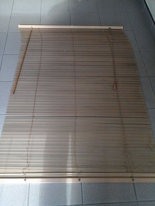 żaluzje pokojowe drewniane dwie sztuki