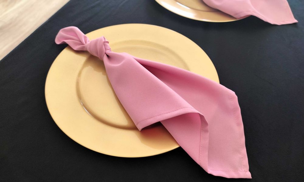 Serweta materiałowa bankietówka bankietowa brudny róż różowa przyjęcie